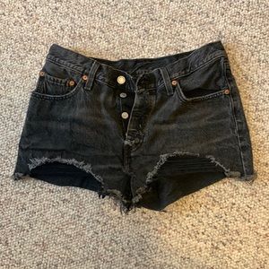 Black Levi Jean Shorts W28